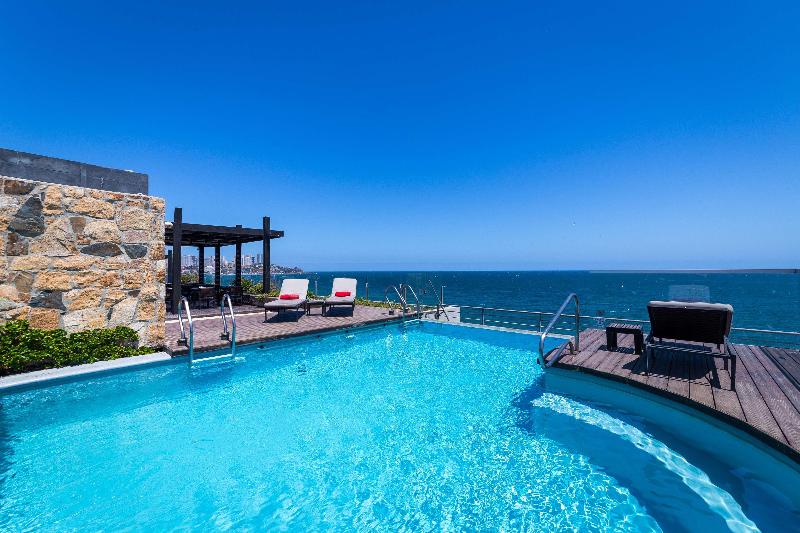 Radisson Blu Acqua Hotel & Spa Concon