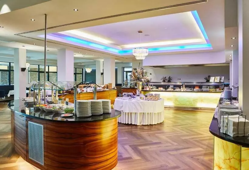 Thermenhotel Stoiser