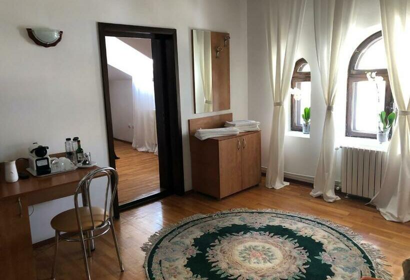 Отель Casa Tomis