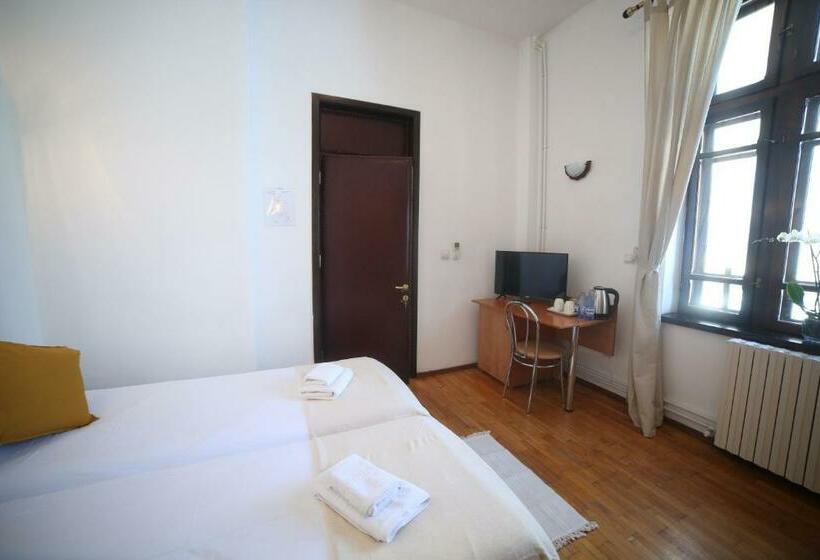 Отель Casa Tomis