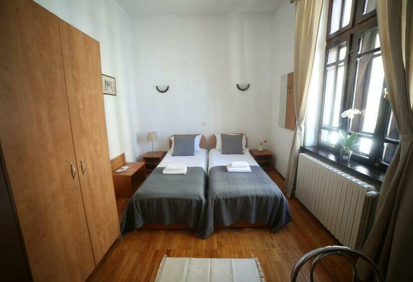 Отель Casa Tomis