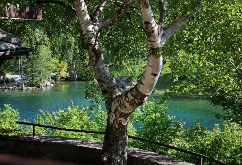 Chalet Sul Lago Hotel In Montagna