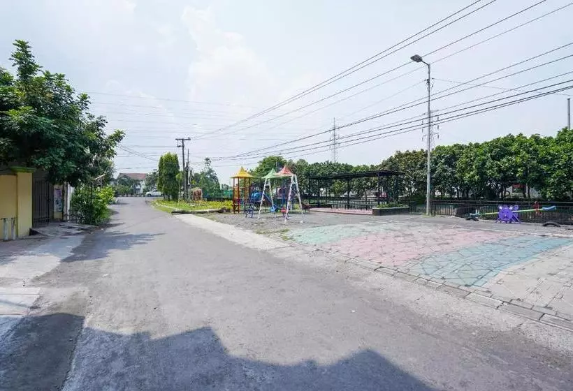 ホテル Oyo 2089 Graha Sakinah Syariah 4