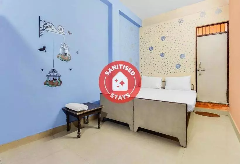 ホテル Vaccinated Staff  Spot On 60711  Radhe Inn