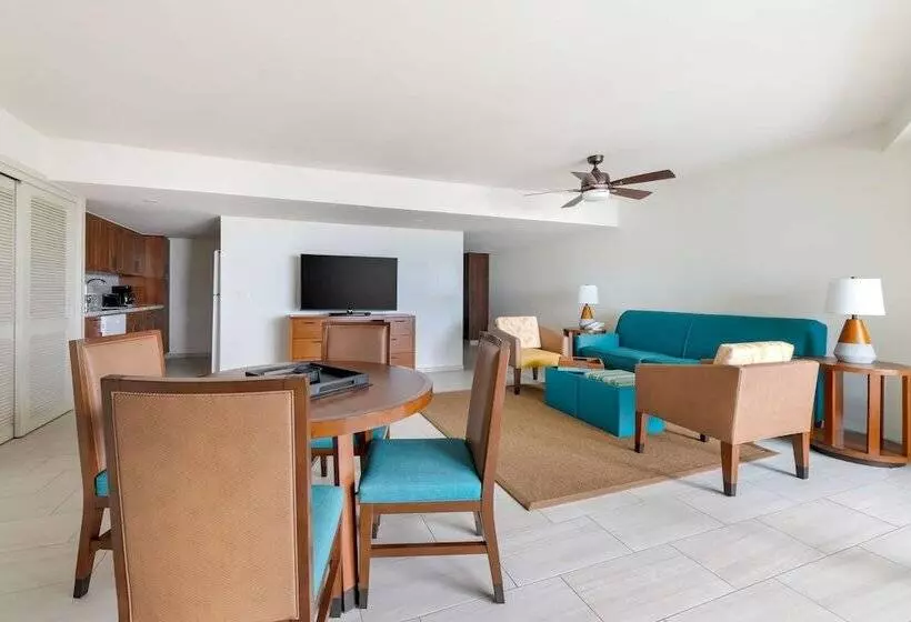 استراحتگاه Hilton Vacation Club Royal Palm St. Maarten