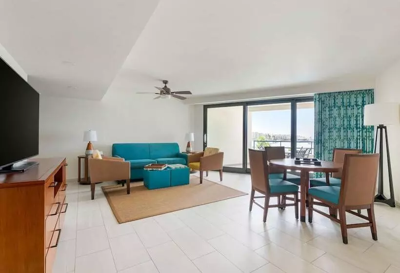 استراحتگاه Hilton Vacation Club Royal Palm St. Maarten