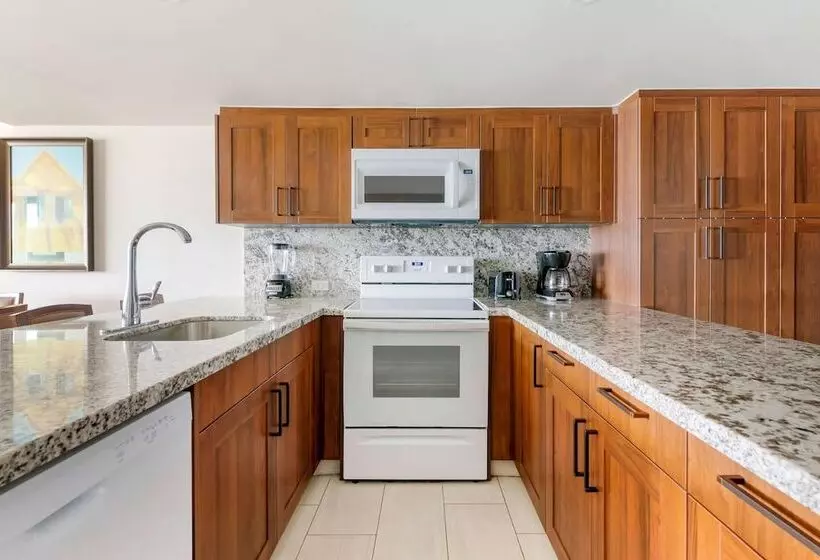 استراحتگاه Hilton Vacation Club Royal Palm St. Maarten