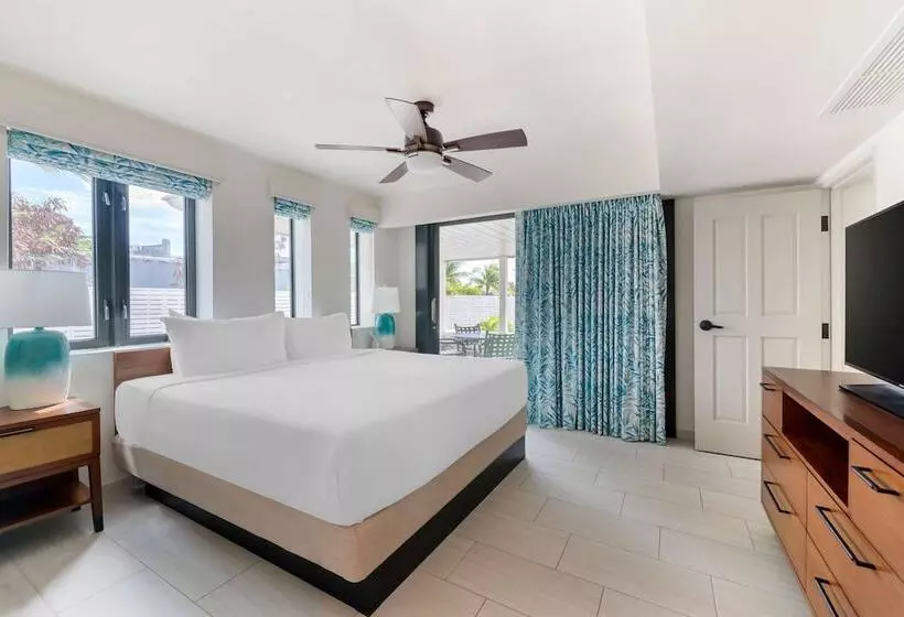 استراحتگاه Hilton Vacation Club Royal Palm St. Maarten