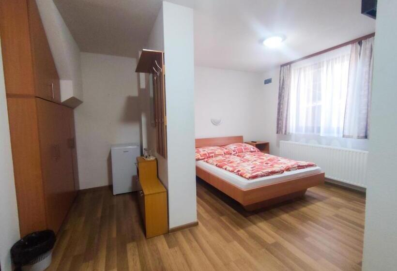 Viktória Panzió Zamárdi