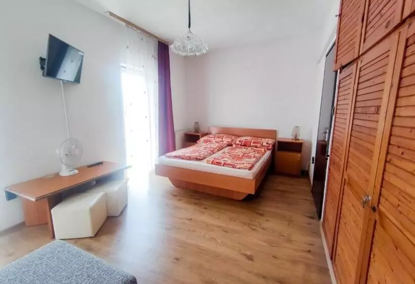 Viktória Panzió Zamárdi