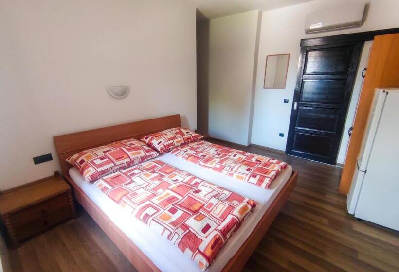 Viktória Panzió Zamárdi