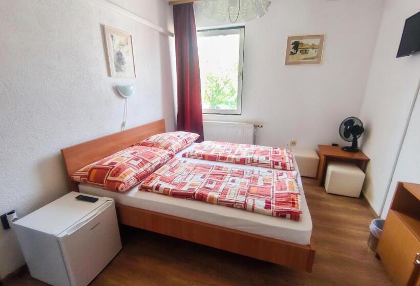 Viktória Panzió Zamárdi