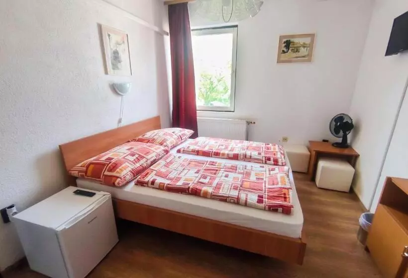 Viktória Panzió Zamárdi