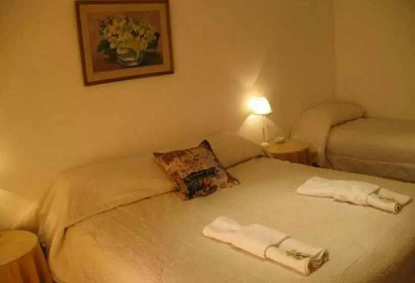 Retkeilymaja Hosteria Tres Picos