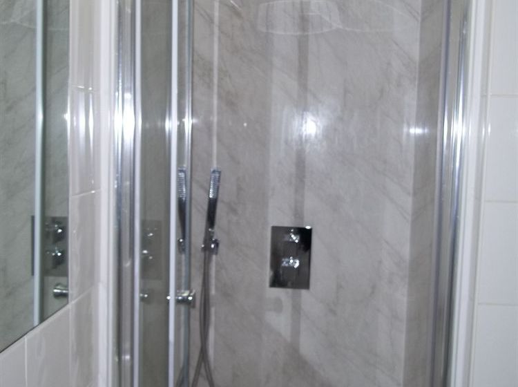 Otel Central Park  Finsbury Park