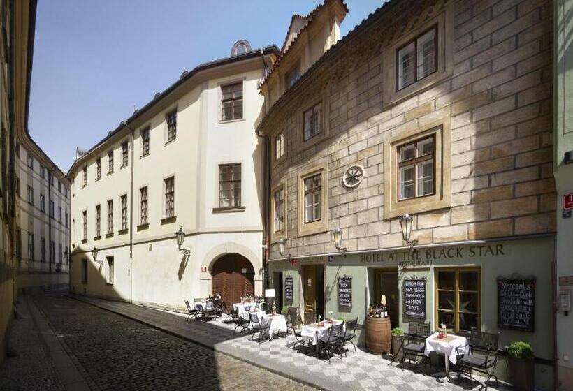 هتل Black Star Suites