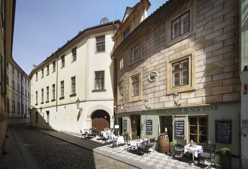 هتل Black Star Suites