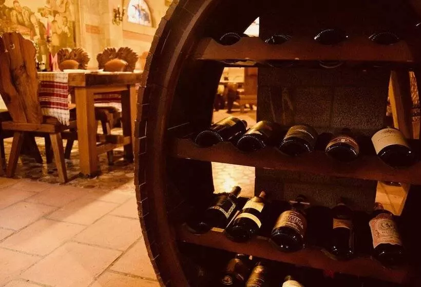 酒店 Brilant Antik