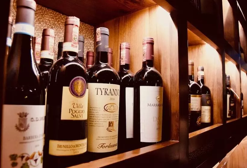 酒店 Brilant Antik