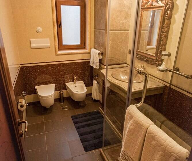 فندق Brilant Antik