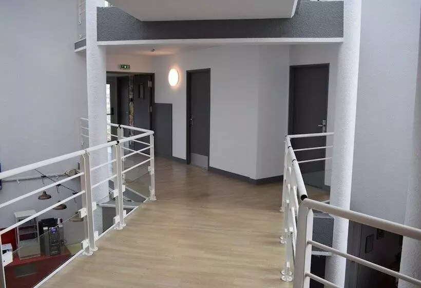 Отель F1 Bourges Le Subdray