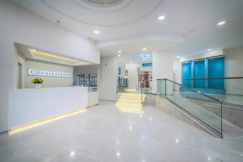 هتل Golden Sun