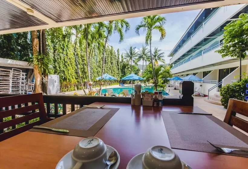 호텔 Karon Whale Resort