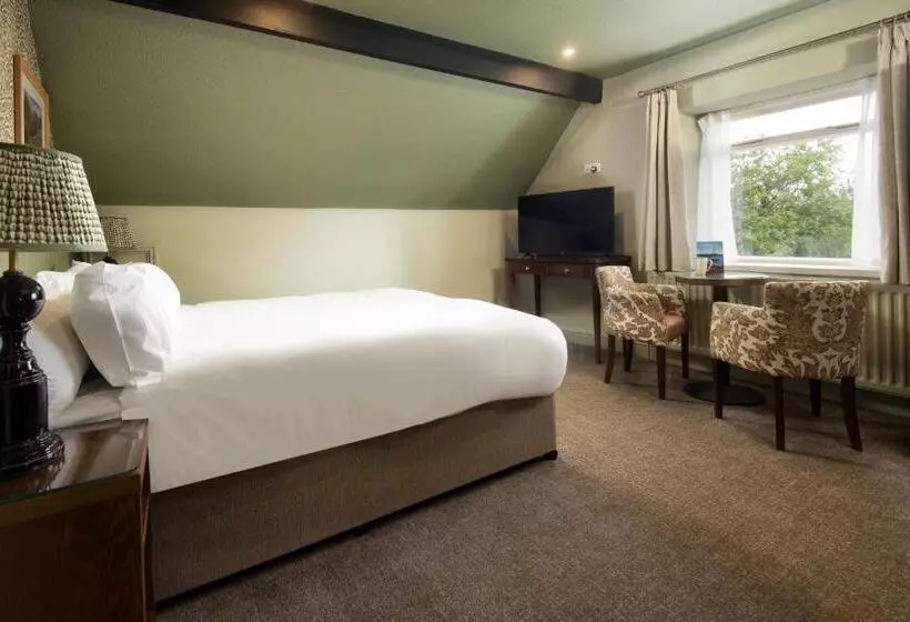 בית מלון כפרי Lakehouse At The Waterhead Inn