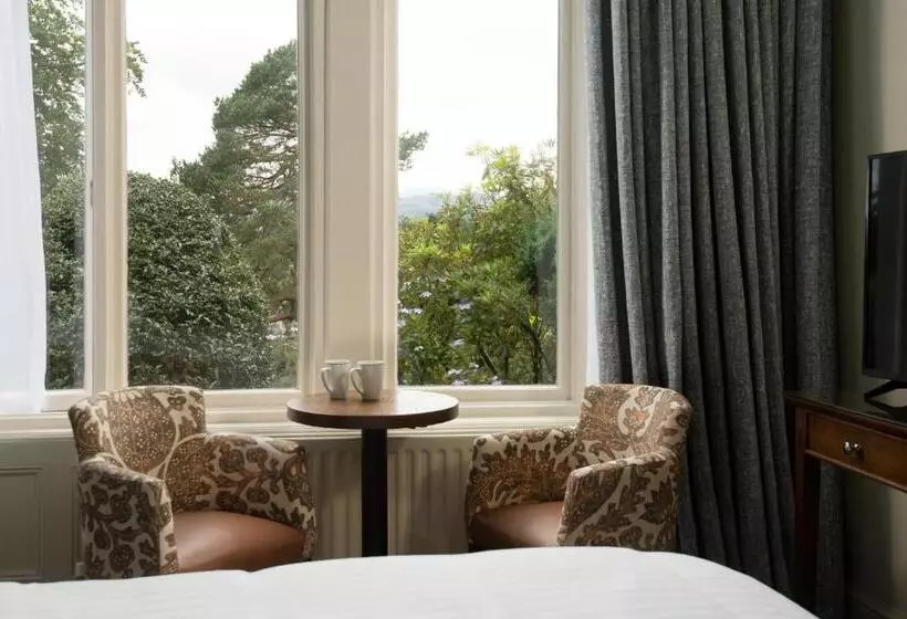 בית מלון כפרי Lakehouse At The Waterhead Inn