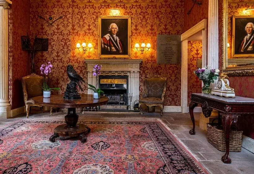 هتل Melville Castle