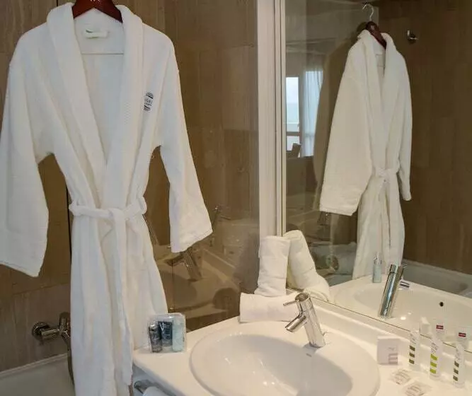 Hotel Mercure Thalasso & Spa Port Frejus