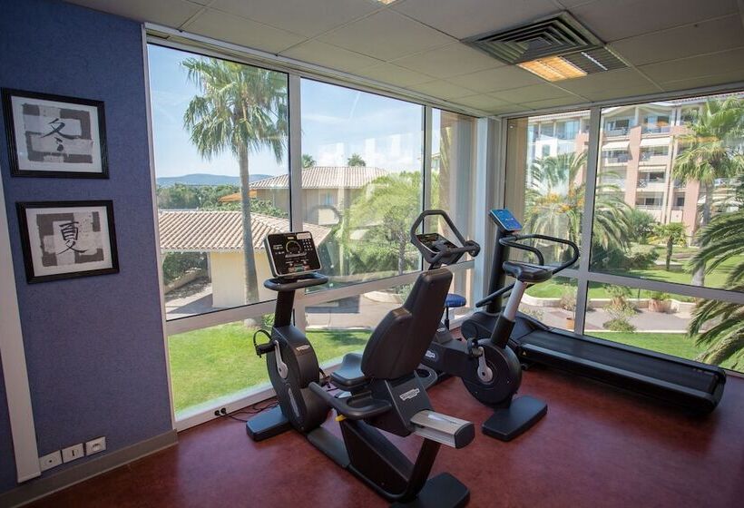 בית מלון כפרי Mercure Thalasso & Spa Port Frejus