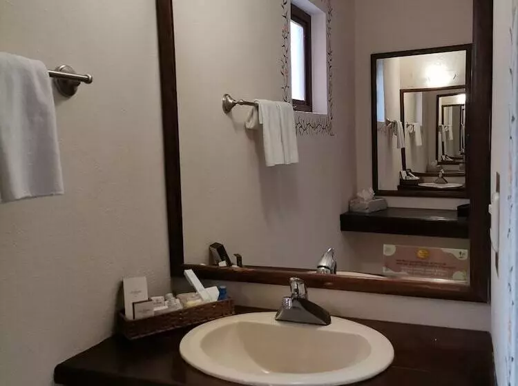 هتل Posada Real De Chiapas