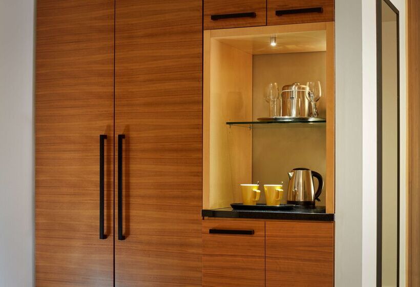 ホテル Park Plaza County Hall London