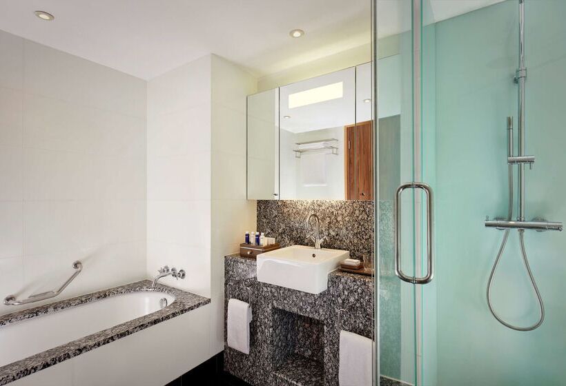 ホテル Park Plaza County Hall London