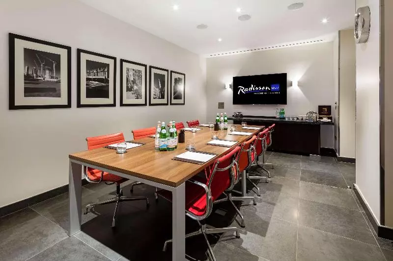 Radisson Blu Hotel, London Canary Wharf East