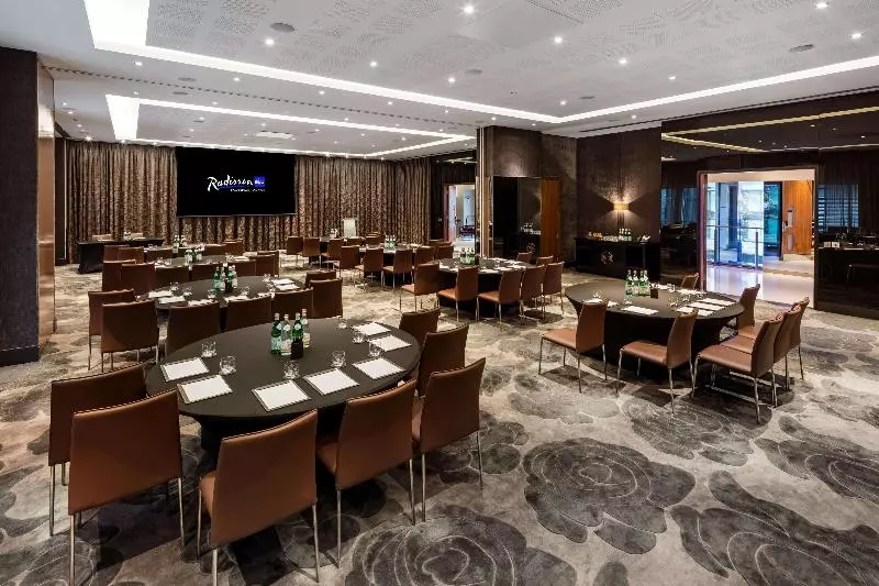 Radisson Blu Hotel, London Canary Wharf East