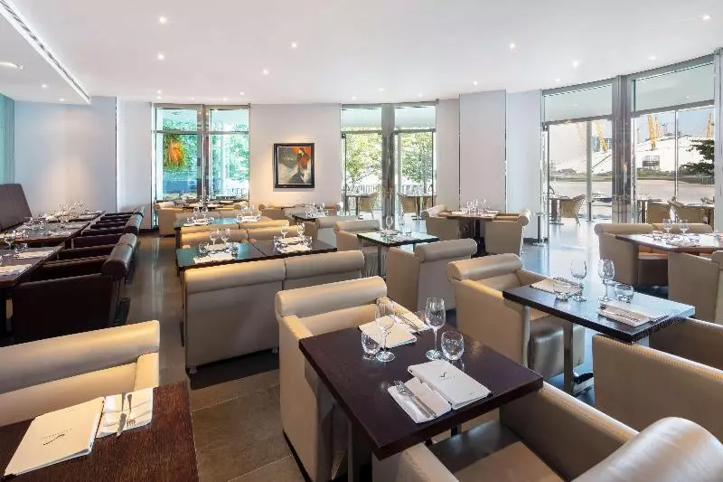 Radisson Blu Hotel, London Canary Wharf East