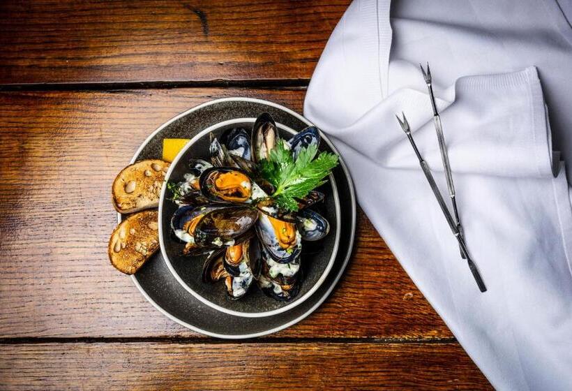 호텔 Skeabost House