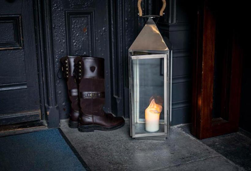 호텔 Skeabost House