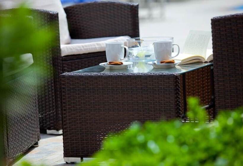 Paloma Hotel Apartments