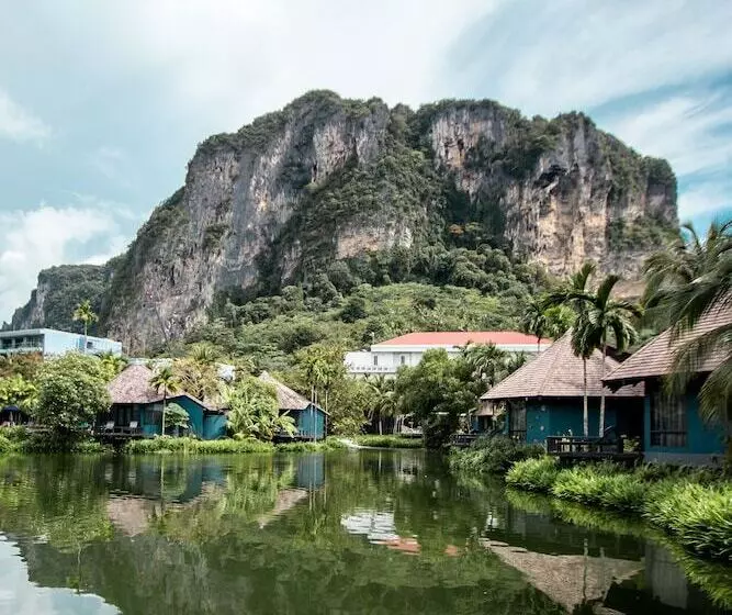 Peace Laguna Resort & Spa   Sha Extra Plus