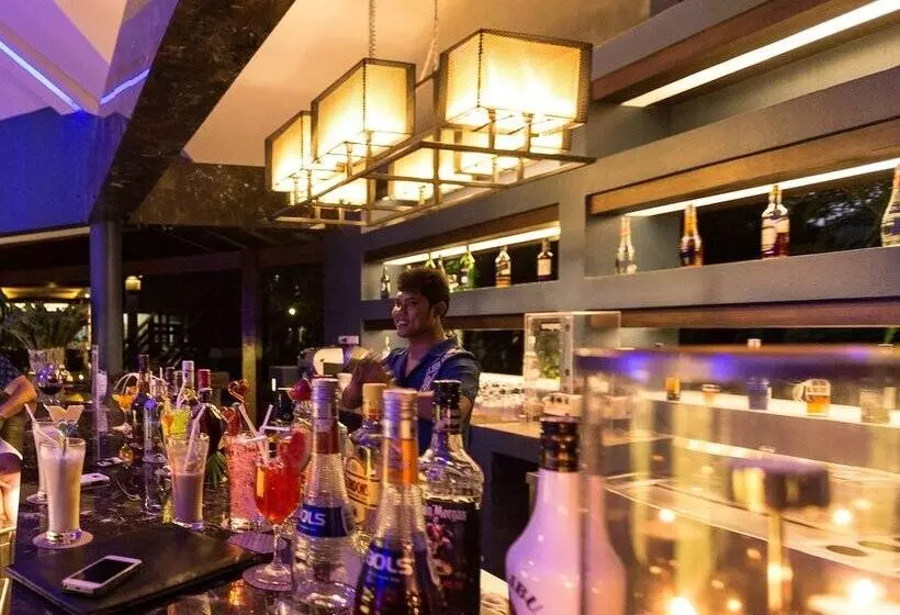 Peace Laguna Resort & Spa   Sha Extra Plus