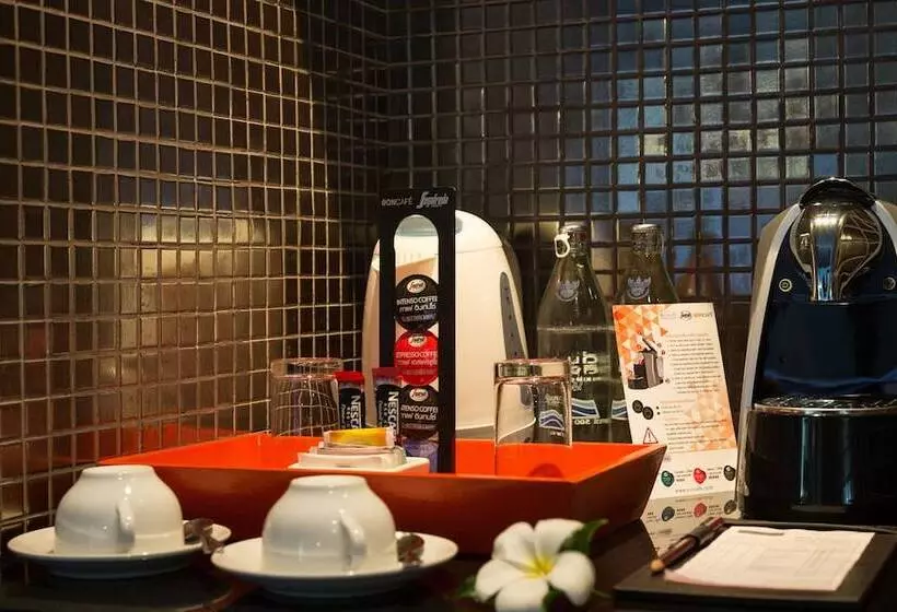 Peace Laguna Resort & Spa   Sha Extra Plus