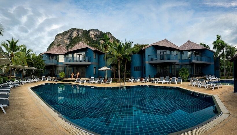 Peace Laguna Resort & Spa   Sha Extra Plus