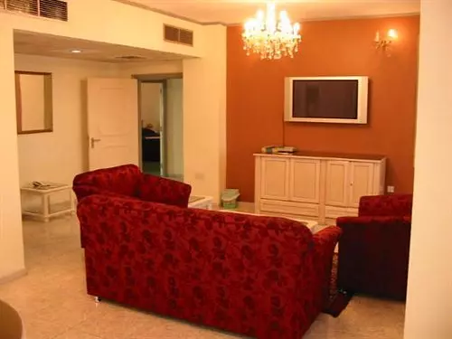 Ramee Guestline Deira Hotel