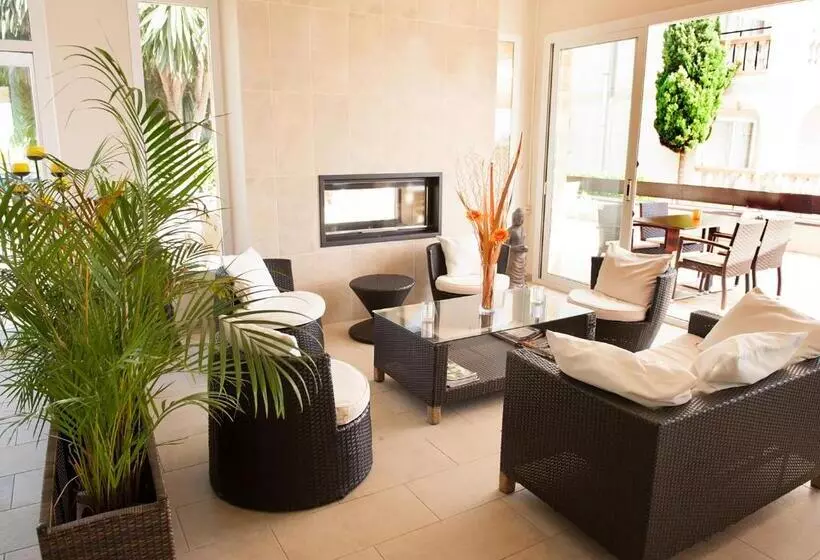 Apartamentos Sol Romántica By Dot Suites