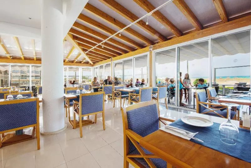 Aparthotel Dunes Platja