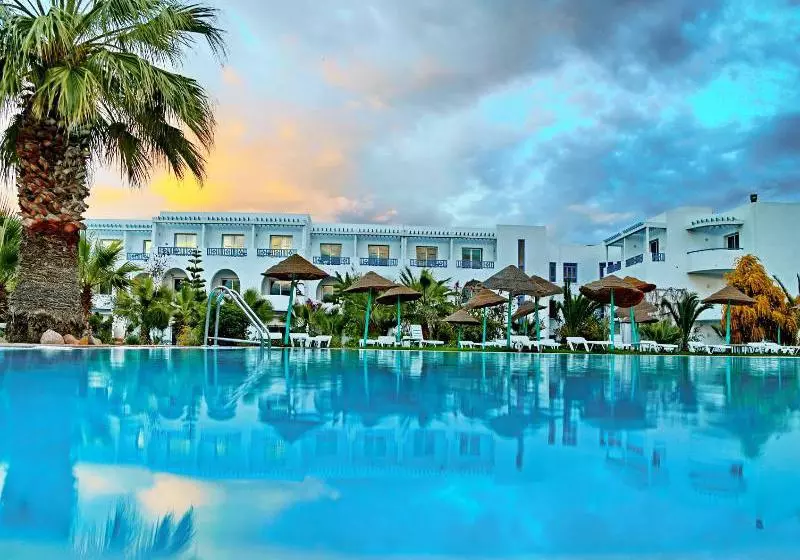 Hotelli Cyclamens Mechmoum  And Spa