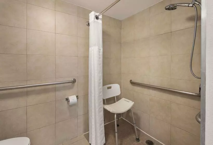 هتل Best Western Plus Manhattan Beach